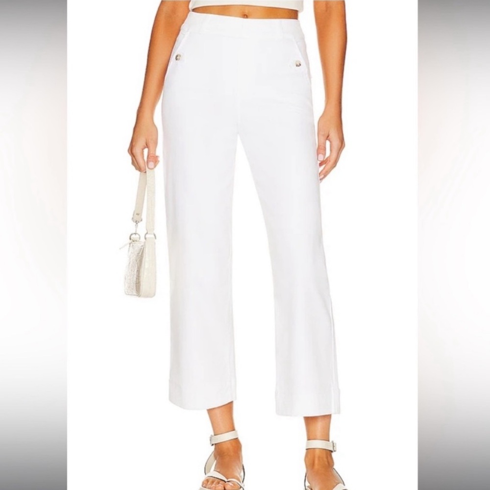 Spanx Stretch Twill Cropped Pant In Bright White,
SIZE LARGE